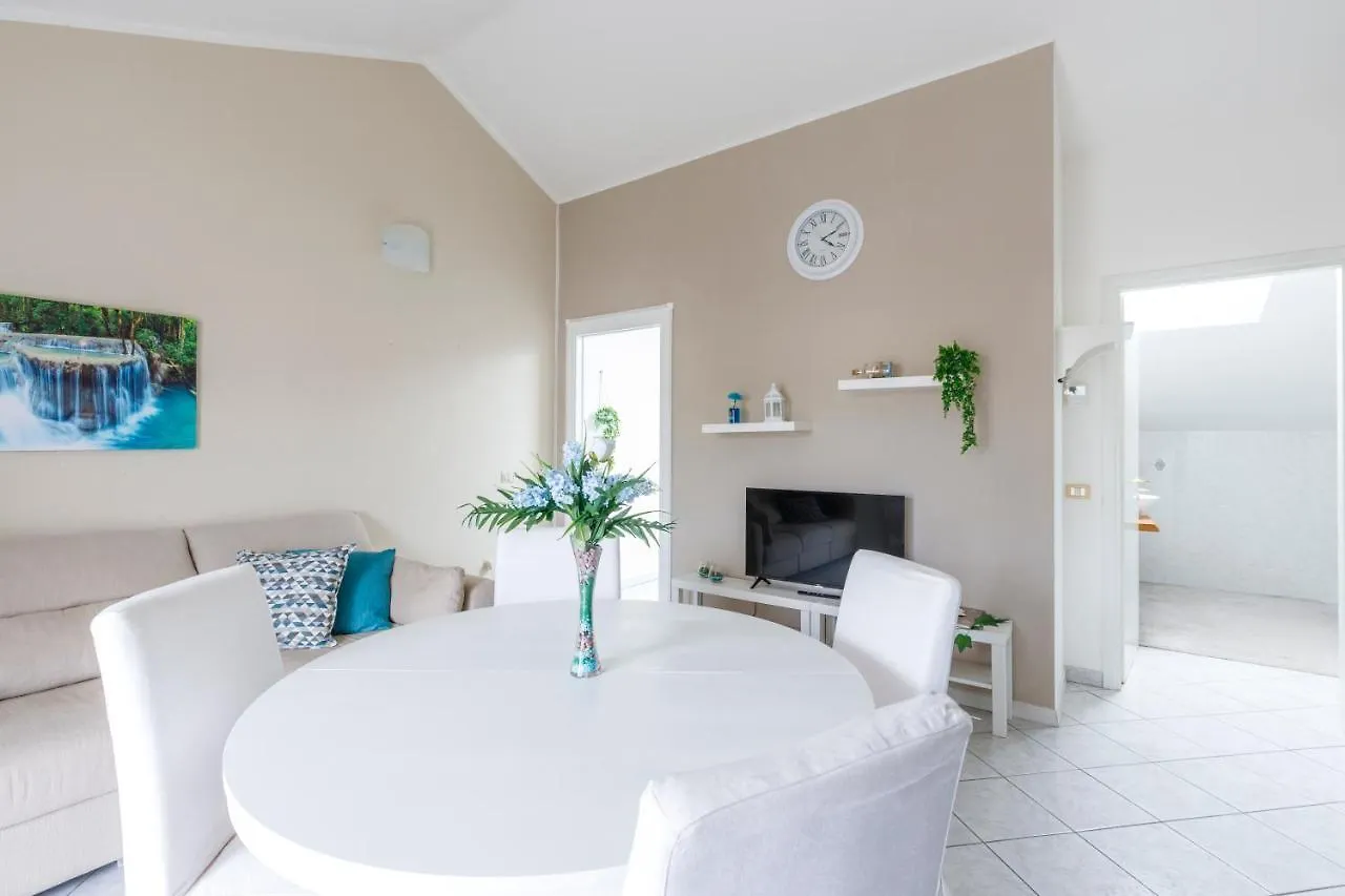 Elly'S Home Parcheggio Privato 拉文纳